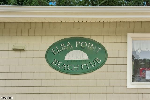 110 Marne Rd, Hopatcong Boro, NJ 07843