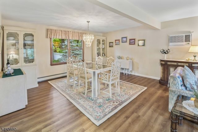 110 Marne Rd, Hopatcong Boro, NJ 07843
