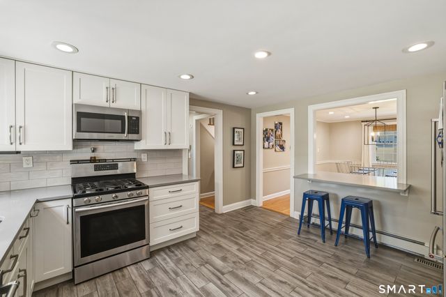 83 Mulberry Hill, Hamden, CT 06517