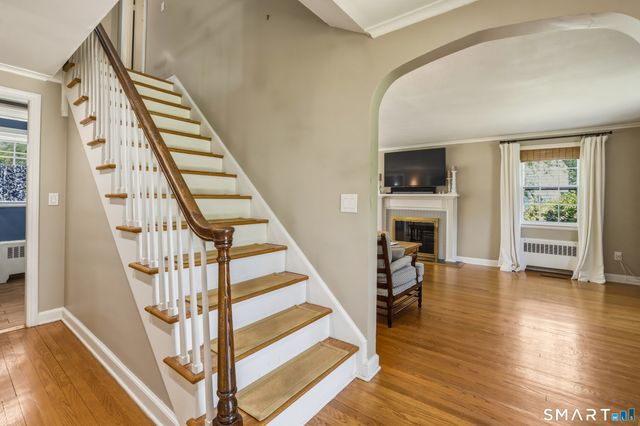 83 Mulberry Hill, Hamden, CT 06517
