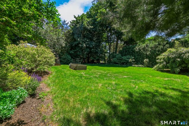 83 Mulberry Hill, Hamden, CT 06517