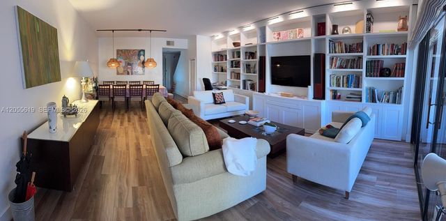 2600 Cardena Street 13, Coral Gables, FL 33134