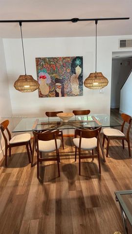 2600 Cardena Street 13, Coral Gables, FL 33134