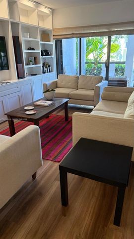 2600 Cardena Street 13, Coral Gables, FL 33134