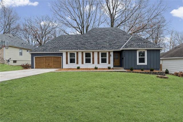 9625 Beverly Drive, Overland Park, KS 66207