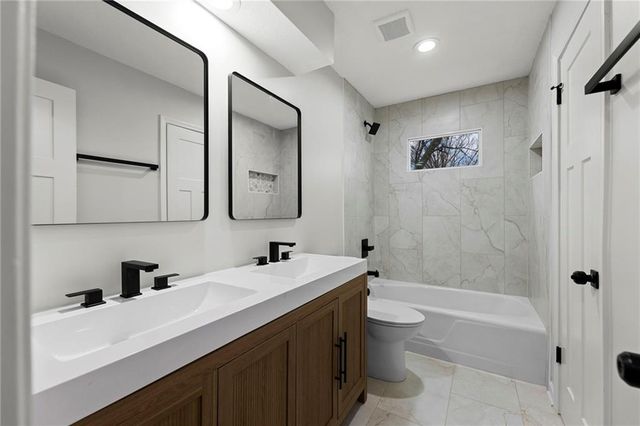 9625 Beverly Drive, Overland Park, KS 66207