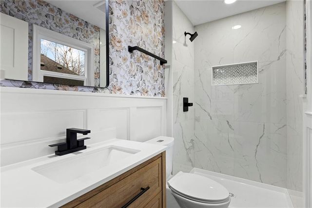 9625 Beverly Drive, Overland Park, KS 66207