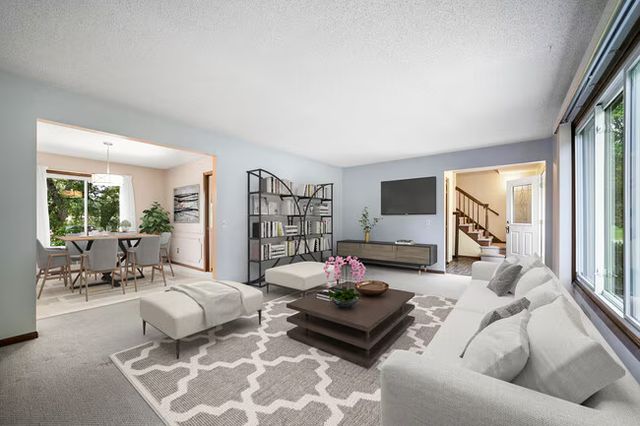 2755 Olive Lane N, Plymouth, MN 55447