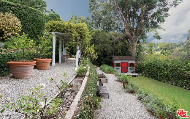 12307 7th Helena Drive, Los Angeles, CA 90049