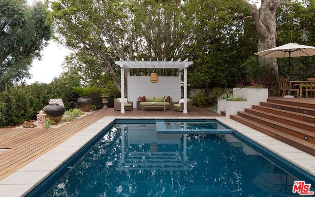12307 7th Helena Drive, Los Angeles, CA 90049