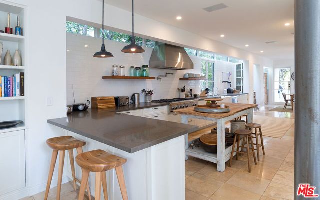 12307 7th Helena Drive, Los Angeles, CA 90049