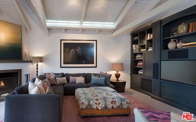 12307 7th Helena Drive, Los Angeles, CA 90049