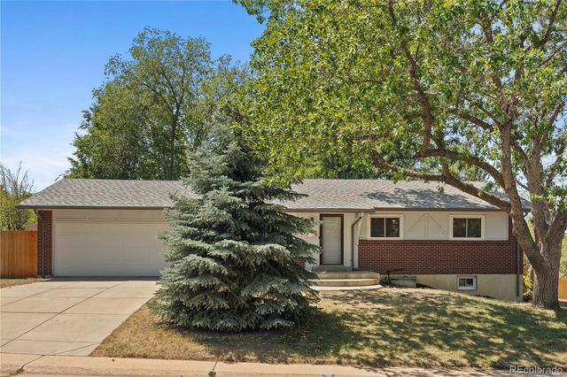 8206 E Lehigh Avenue, Denver, CO 80237
