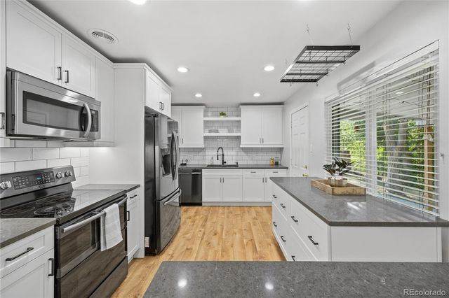 8206 E Lehigh Avenue, Denver, CO 80237