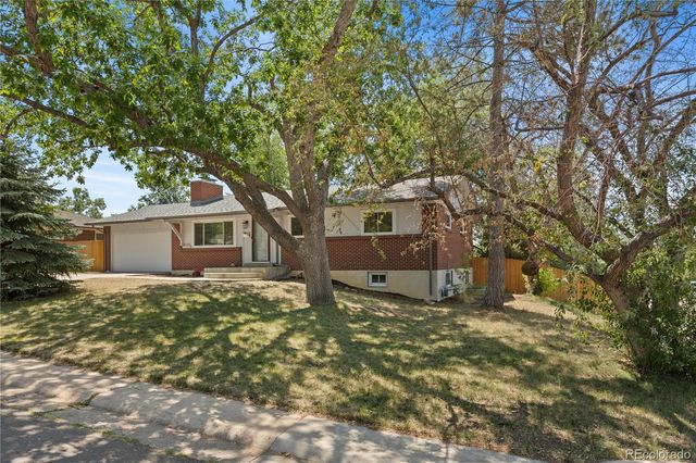 8206 E Lehigh Avenue, Denver, CO 80237