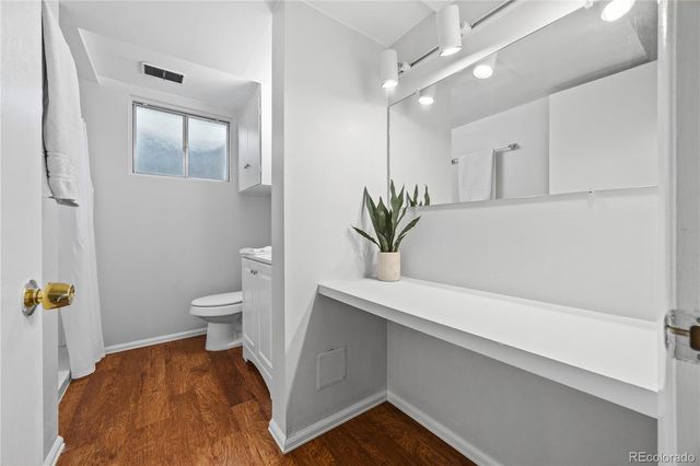 8206 E Lehigh Avenue, Denver, CO 80237