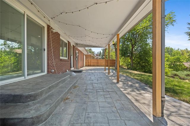 8206 E Lehigh Avenue, Denver, CO 80237
