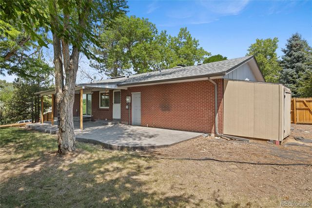 8206 E Lehigh Avenue, Denver, CO 80237