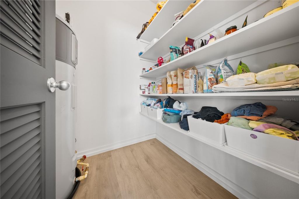 Image 21 of property listing at 13949 HAHN LANE, Orlando, FL 32827