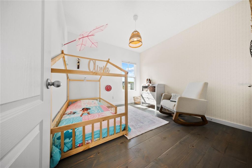 Image 28 of property listing at 13949 HAHN LANE, Orlando, FL 32827