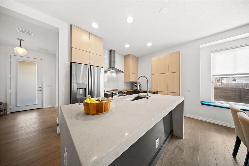 Image 4 of property listing at 13949 HAHN LANE, Orlando, FL 32827