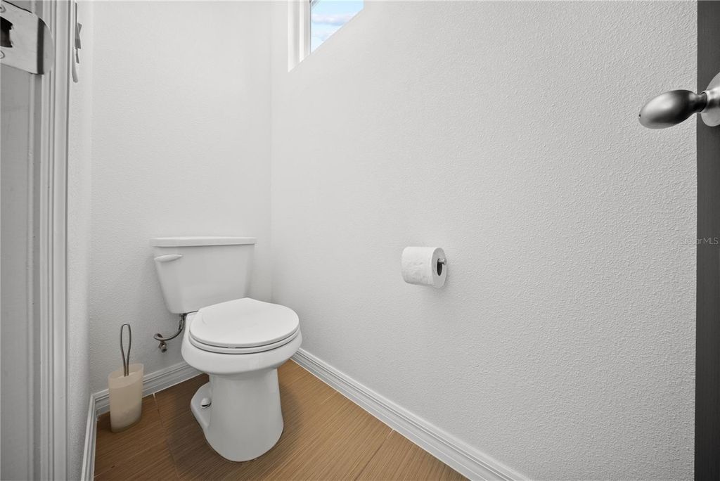 Image 37 of property listing at 13949 HAHN LANE, Orlando, FL 32827