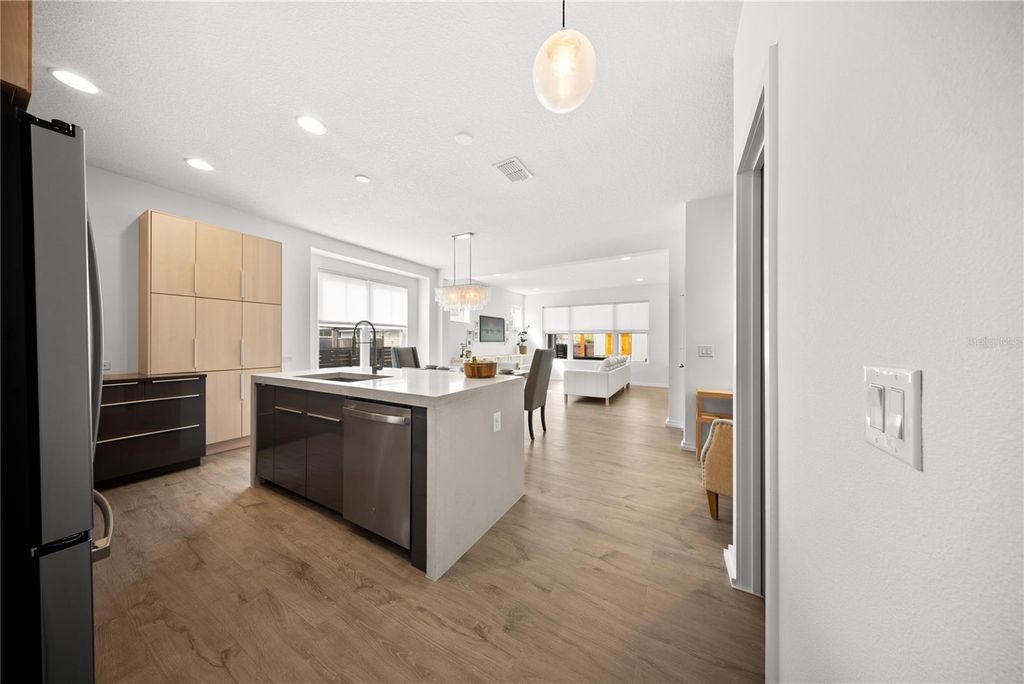 Image 6 of property listing at 13949 HAHN LANE, Orlando, FL 32827