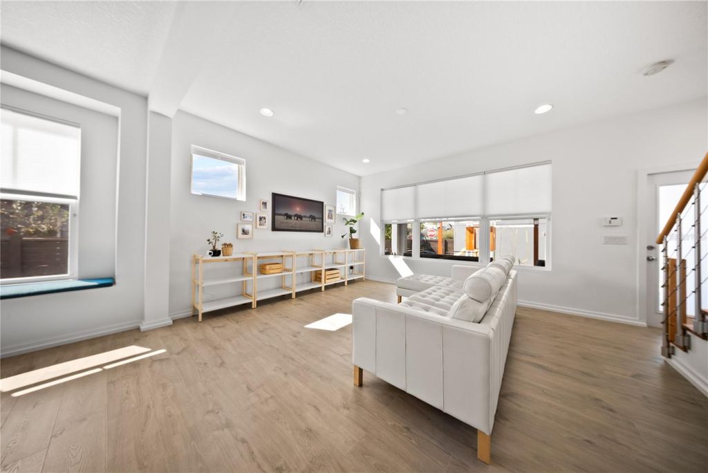 Image 10 of property listing at 13949 HAHN LANE, Orlando, FL 32827