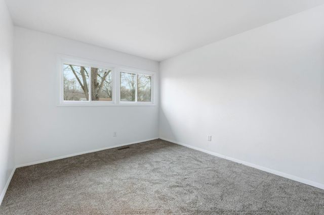 7412 Avalon Drive, Fort Wayne, IN 46819