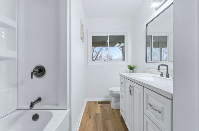 7412 Avalon Drive, Fort Wayne, IN 46819