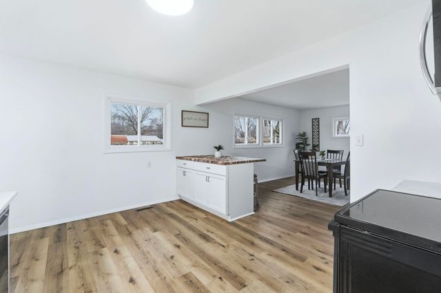 7412 Avalon Drive, Fort Wayne, IN 46819