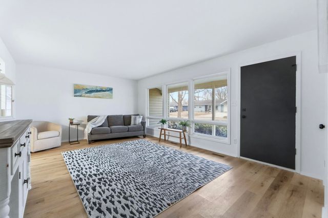 7412 Avalon Drive, Fort Wayne, IN 46819