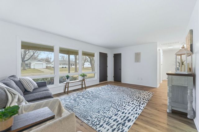 7412 Avalon Drive, Fort Wayne, IN 46819