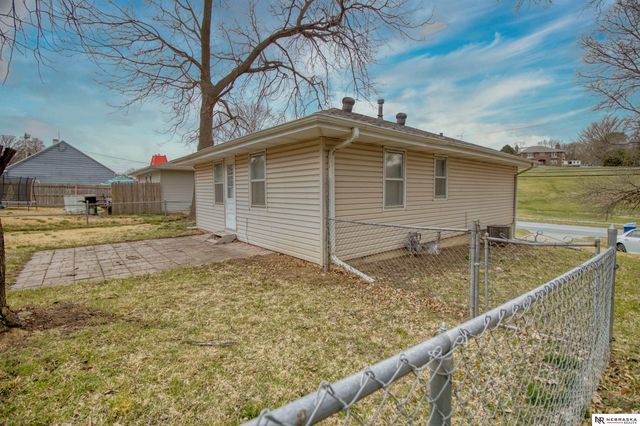 820 Chicago Avenue, Plattsmouth, NE 68048