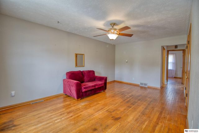 820 Chicago Avenue, Plattsmouth, NE 68048