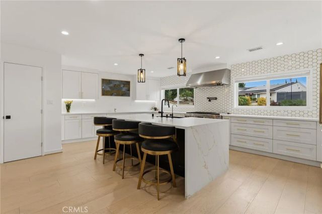 5931 Maury Avenue, Woodland Hills, CA 91367