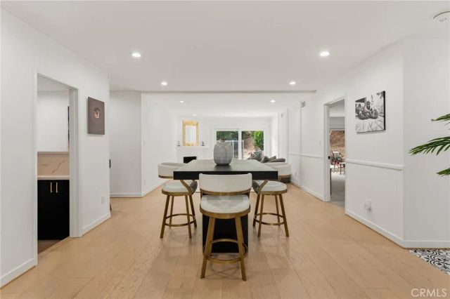 5931 Maury Avenue, Woodland Hills, CA 91367
