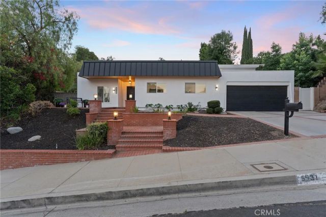 5931 Maury Avenue, Woodland Hills, CA 91367