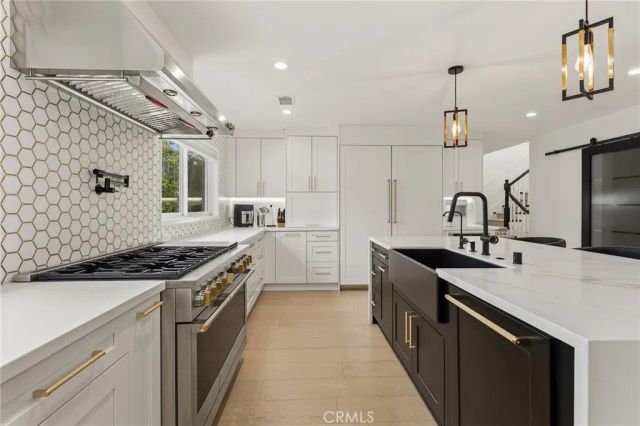 5931 Maury Avenue, Woodland Hills, CA 91367