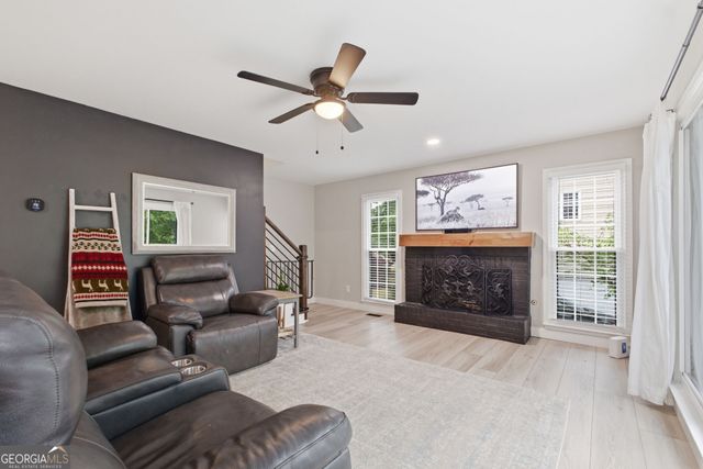 128 Lakeview Lane, Hiram, GA 30141