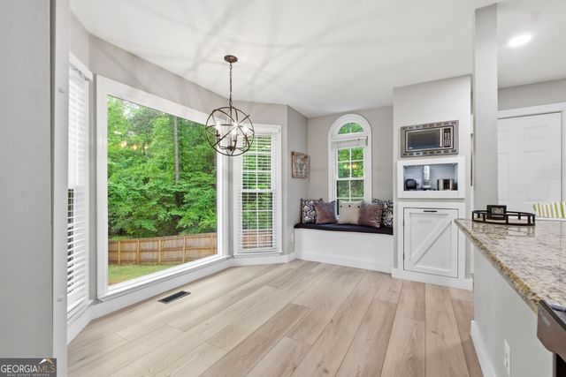 128 Lakeview Lane, Hiram, GA 30141