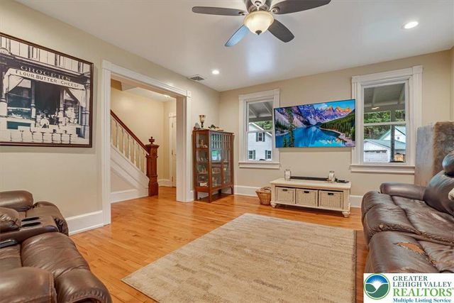 3585 Fairyland Road, Franklin Twp, PA 18235