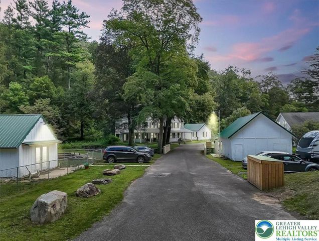 3585 Fairyland Road, Franklin Twp, PA 18235