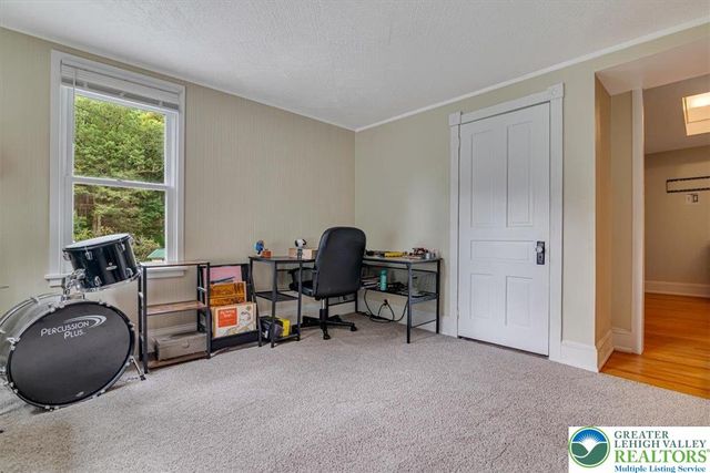 3585 Fairyland Road, Franklin Twp, PA 18235