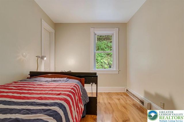 3585 Fairyland Road, Franklin Twp, PA 18235