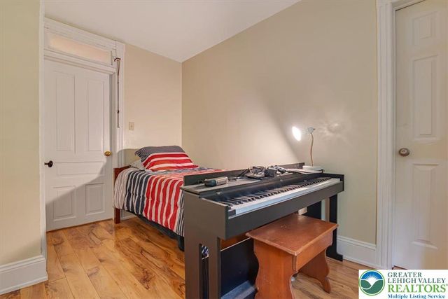 3585 Fairyland Road, Franklin Twp, PA 18235