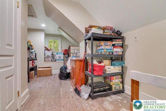 3585 Fairyland Road, Franklin Twp, PA 18235