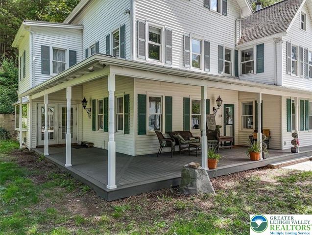 3585 Fairyland Road, Franklin Twp, PA 18235