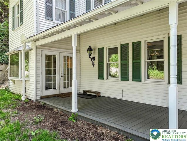 3585 Fairyland Road, Franklin Twp, PA 18235