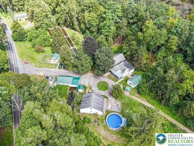 3585 Fairyland Road, Franklin Twp, PA 18235
